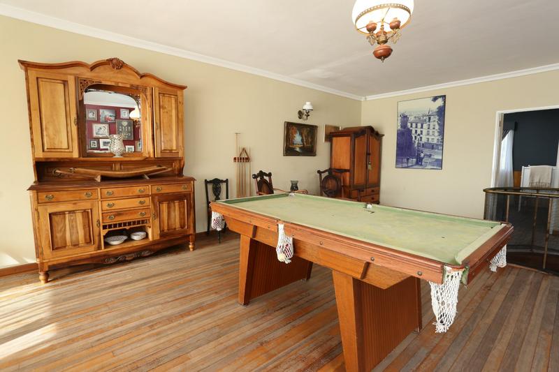 5 Bedroom Property for Sale in Mossel Bay Central Western Cape